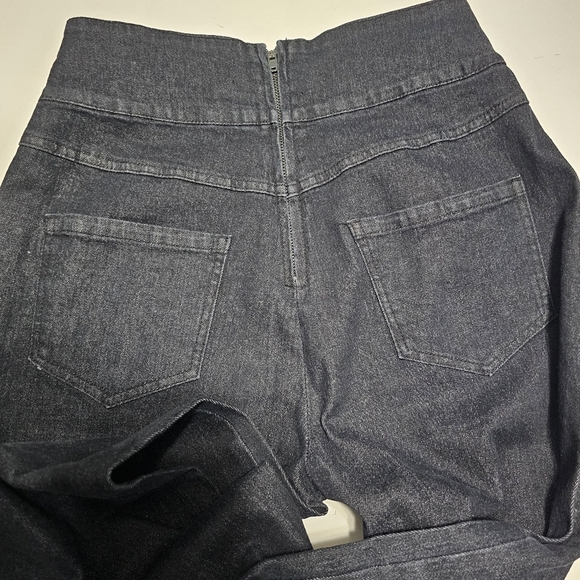 Blue Blush Women's Flare Black Jeans Sz M - Picture 7 of 7